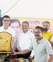 Young Runner Abhilasha Waghmare Honoured with Nanda Jadhav Memorial Award