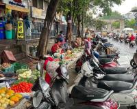 PMC Cracks Down on Encroachments to Clear Pune Roads