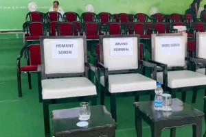Empty chairs on stage for jailed Hemant Soren, Delhi CM in INDIA mega rally