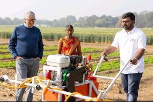 Yogesh Gawande’s startup Impresses Bill Gates with Innovative Agri Sprayers  