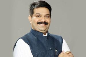 BJP Leader Prasad Lad Challenges Thackeray Brothers Over Possible Alliance!