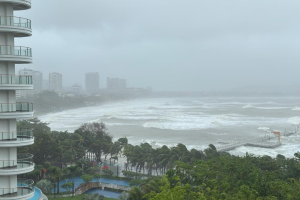 China renews yellow alert for typhoon Fengshen
