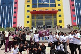  664 km Physio Run promoting a healthy life, ends at Chennai SRM campus