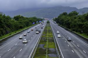 42,000 CRORE PUNE-BENGALURU GREENFIELD HIGHWAY