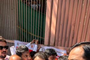 Row Erupts Over Filth at COEP Girls' Hostel Mess