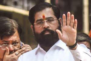 Operation Tiger Roars in Maharashtra: 7 Uddhav Thackeray Camp MPs Likely to Join Shinde Sena
