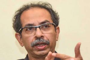 Shiv Sena (UBT) Issues Whip as Rebel MPs Move Towards Meeting with Speaker Om Birla