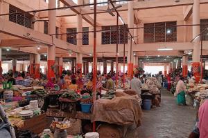 Manipur remains cut off, prices of goods sky high