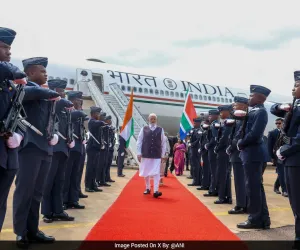 PM Modi arrives in Johannesburg for G20 Summit